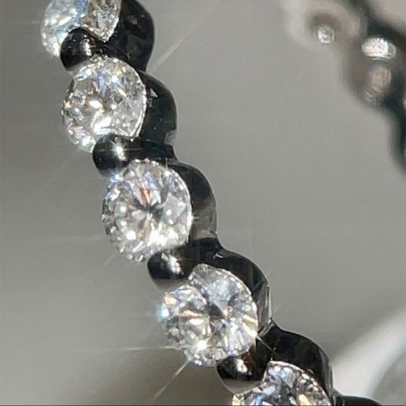 🦋New🦋 1.2tcw Eternity Band - Picture 2 of 4